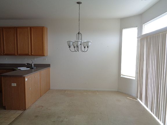 3rd image of 213 Parkside Dr