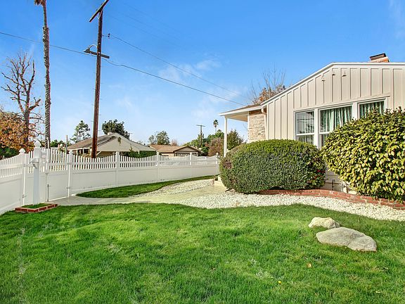 5th image of 13857 Valerio St