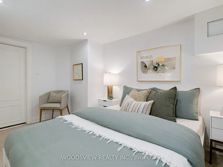 237 Rhodes Ave — Photo 11