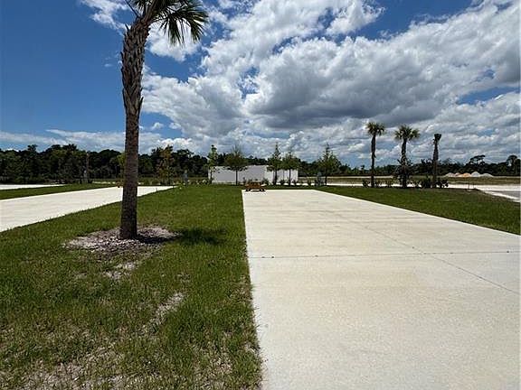 5th image of 270, 272 Horizon RD