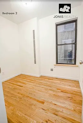 Rented by Jonis Realty | media 4