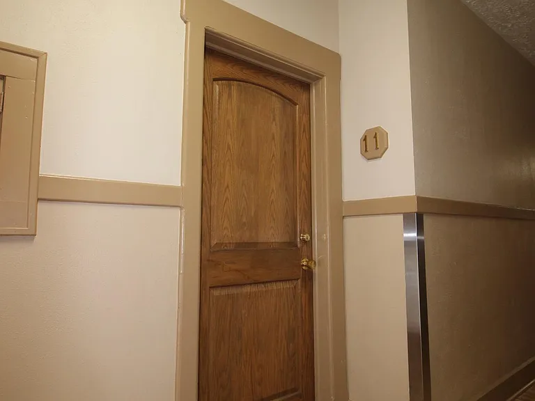 1141 E Market St #11 — Photo 3