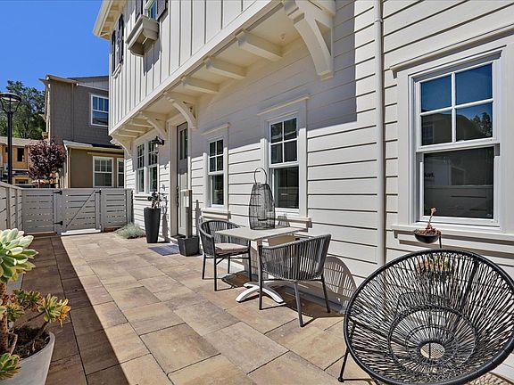 3rd image of 18859 Montalvo Oaks Cir