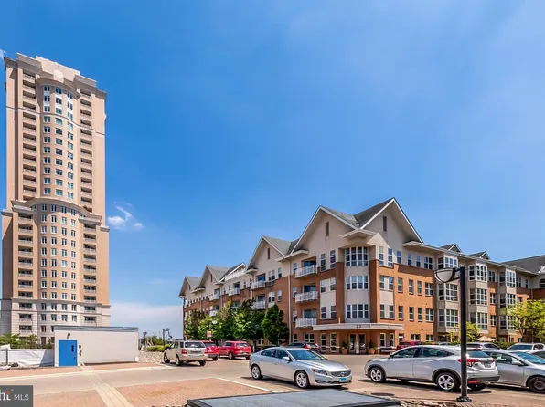 23 Pierside Dr Unit 436, Baltimore, MD 21230