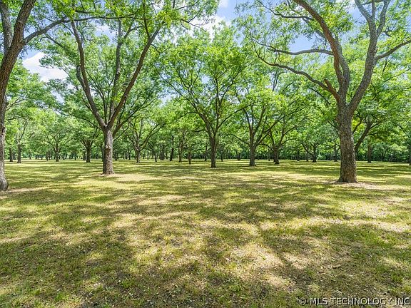 4th image of 68243 S 220th Rd