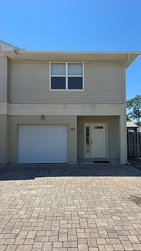 2407 Astrid Ln Photo 1