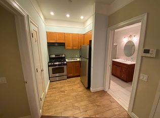 2567 36th St #2F, Astoria, NY 11103