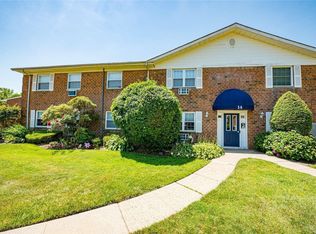460 Old Town Rd APT 14A, Port Jefferson Station, NY 11776