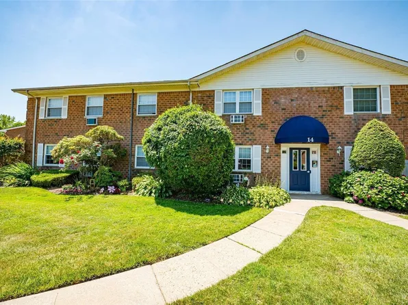 460 Old Town Road #14A, Port Jefferson Station, NY 11776