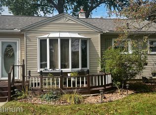 29801 Commonwealth St, Roseville, MI 48066