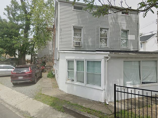 2nd image of 37 West St