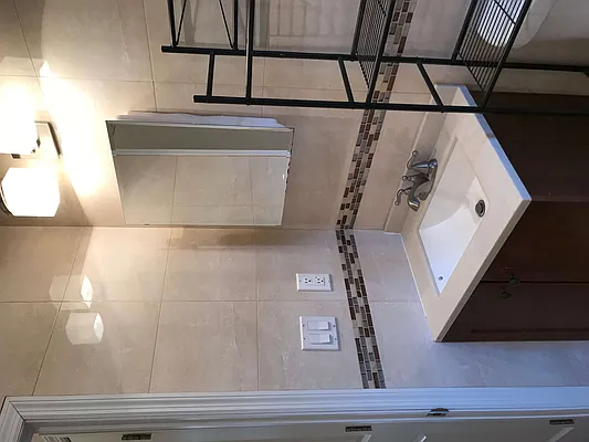 Rented by Evergreen Apartments BK | media 25