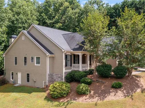 204 Pebblebrooke Walk, Canton, GA 30115