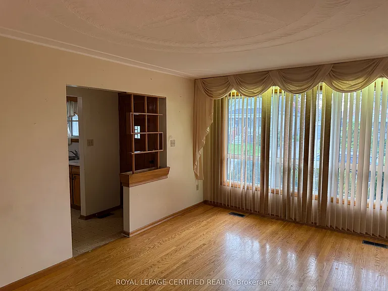 197 Craigroyston Rd #MAIN — Photo 13
