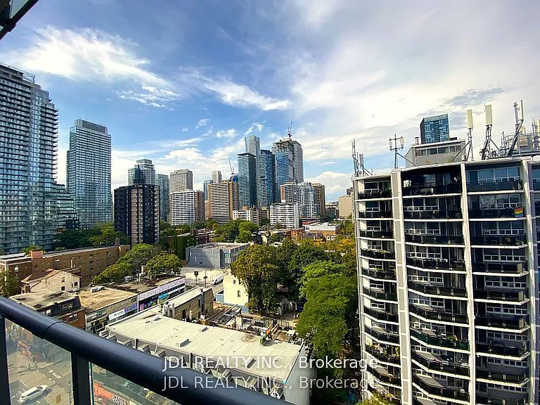 81 Wellesley St E #1007 — Photo 9
