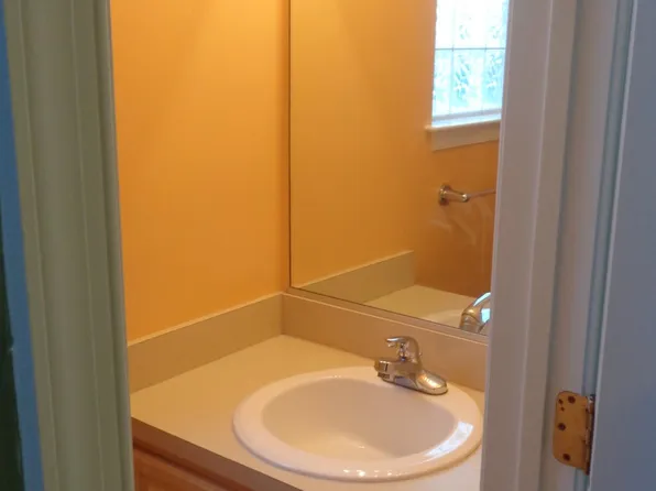 636 12th St, Virginia Beach, VA 23451