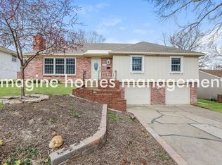 9612 W 93rd St, Overland Park, KS 66212