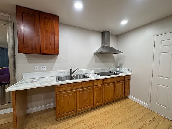 3rd image of 9251 Shannon Ave