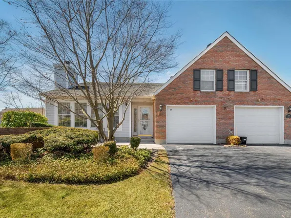 20 Standish Drive #20, Mount Sinai, NY 11766