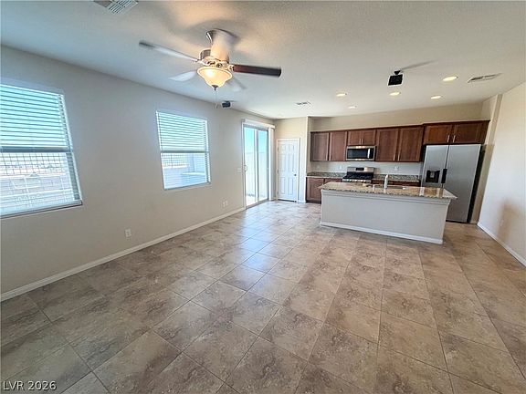 5th image of 2722 Chinaberry Hill St