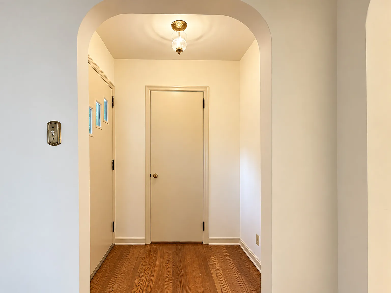 3 bed, 2158 sqft, $2,795 — Photo 3