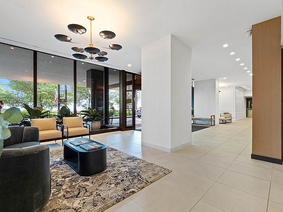 3rd image of 1440 N Lake Shore Dr APT 18G