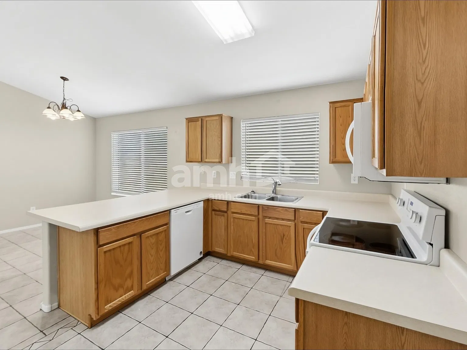 3 bed, 2.0 bath, 1536 sqft, $1,985 — Photo 4