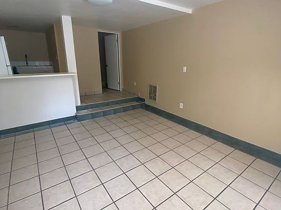 4th image of 262 Athol Ave #3