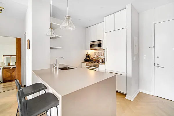 Sold by Compass | media 20