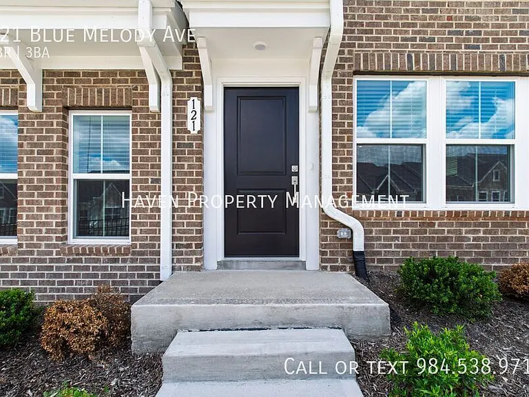 121 Blue Melody Ave — Photo 2