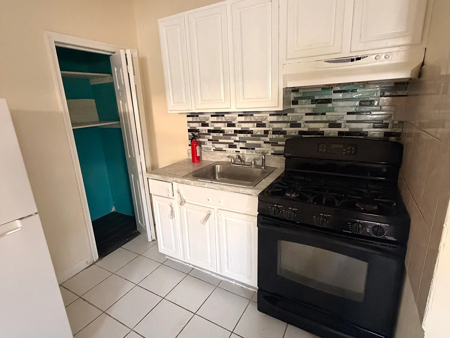 Studio, $1,500 — Photo 4