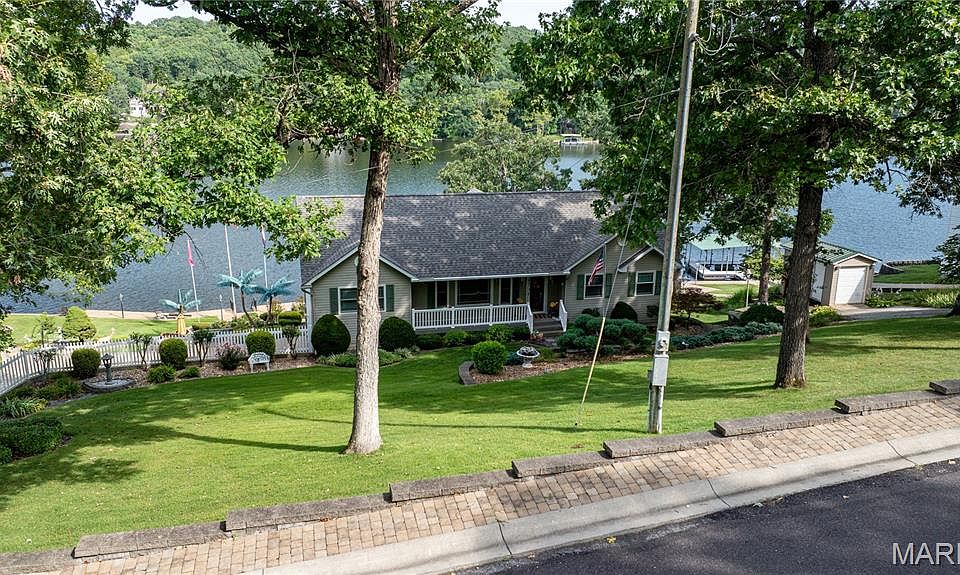 1st image of 1552 Woodson Dr