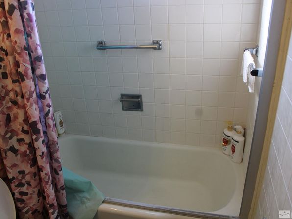 1885 Castle Way, Reno, NV 89512