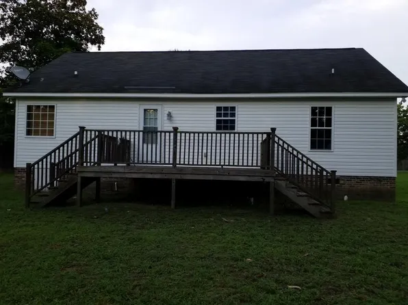 2105 Airline Dr, Camden, SC 29020