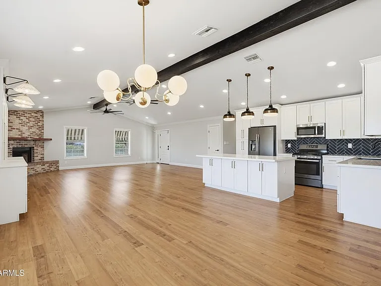 2672 E Mesquite St — Photo 28
