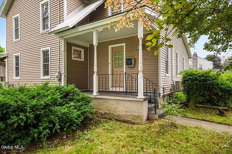 2nd image of 7 Swan Street