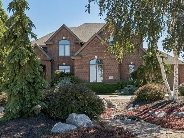 19205 Grande Ave Cir, Elkhorn, NE 68022