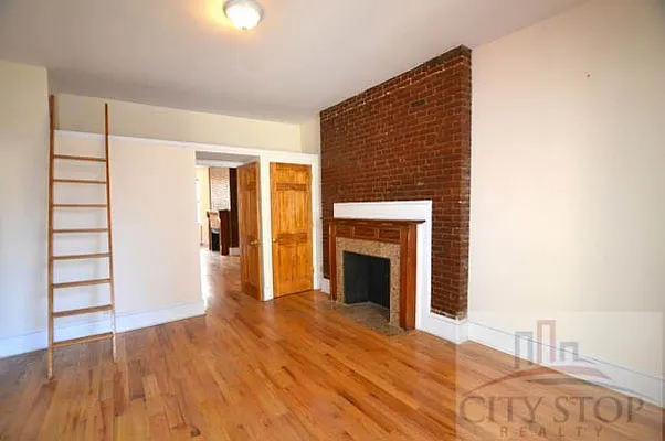 Rented by City Stop Realty | media 47