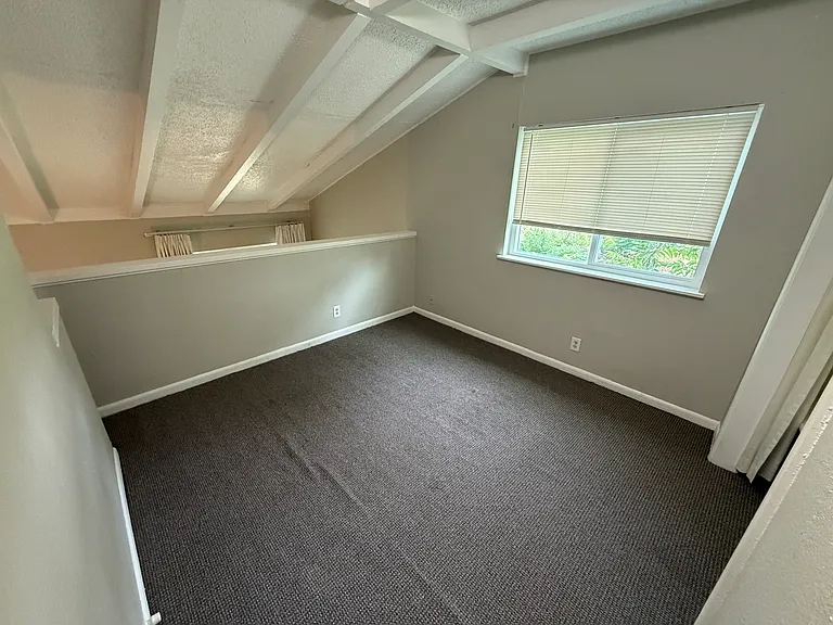 5303 Lovell Ave — Photo 11