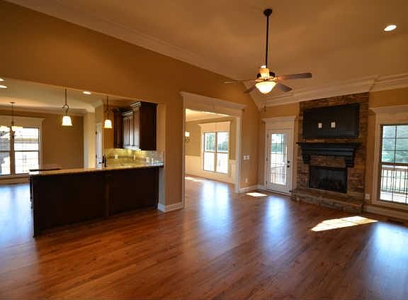 3rd image of 720 Farmington Drive 159 #C-lot 159