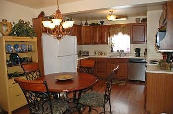 3rd image of 7250 Mardyke Ln