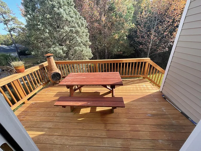 44 Hampton Springs Ct — Photo 16