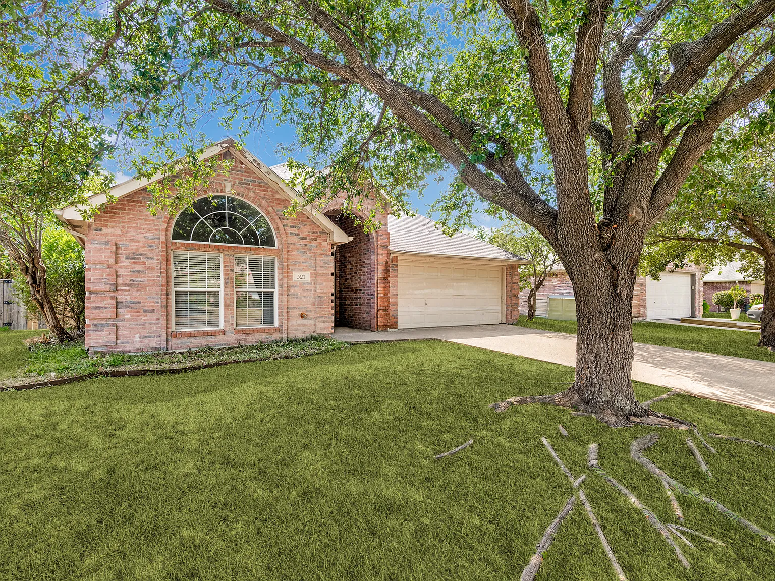 4 bed, 1800 sqft, $2,175 — Photo 3