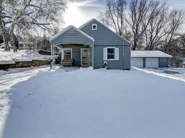 15 Blanchard Street, Edgerton, WI 53534