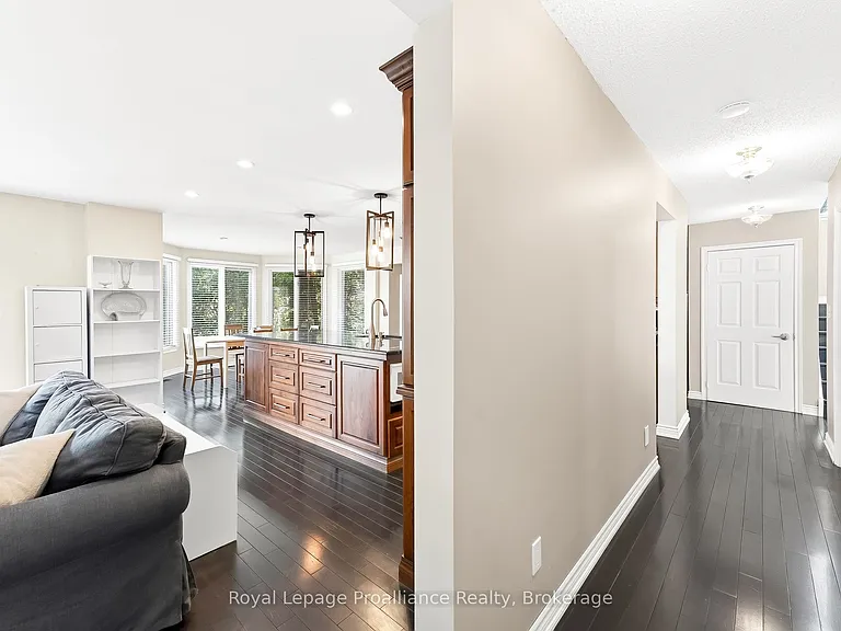 37 Ravine Dr — Photo 23