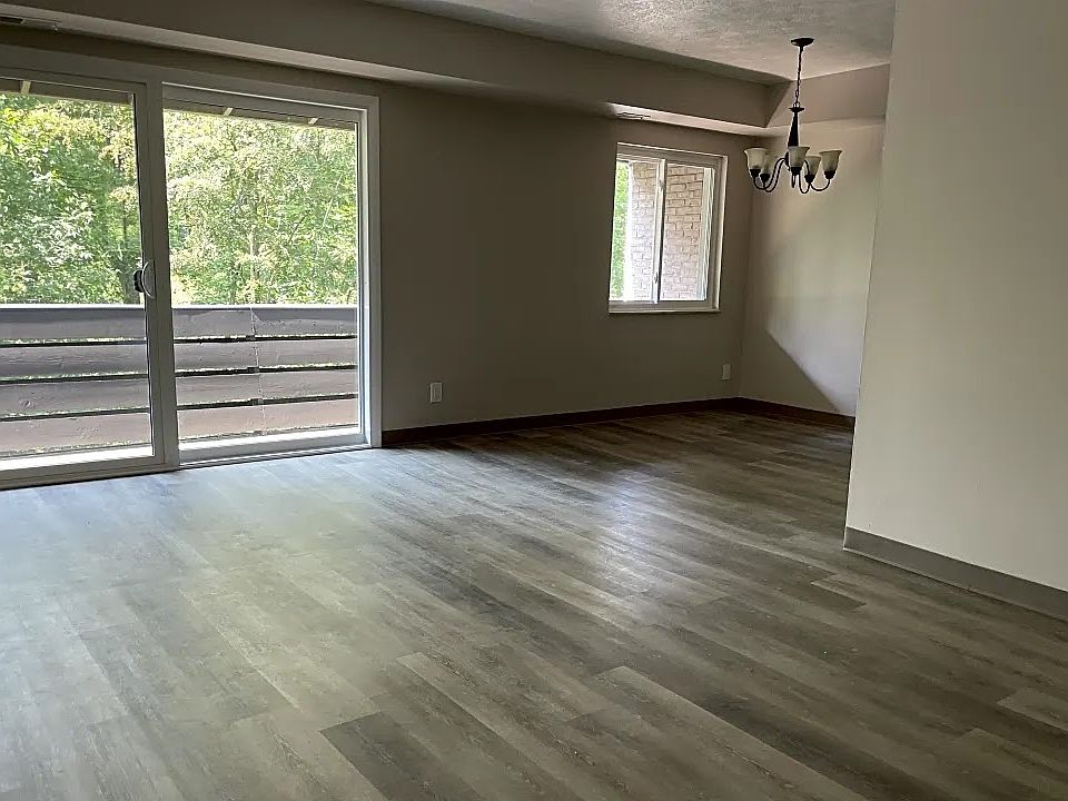 1st image of 100 Penn Pleasant Dr #10