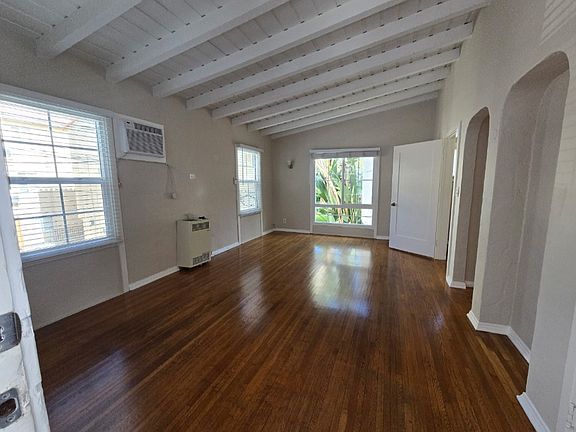 3rd image of 1835.75 Grace Ave