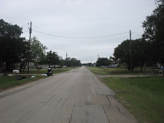 5th image of 2540 Cypress Ln