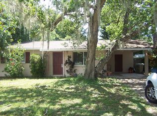 948 Rhodes Ave, Sarasota, FL 34237