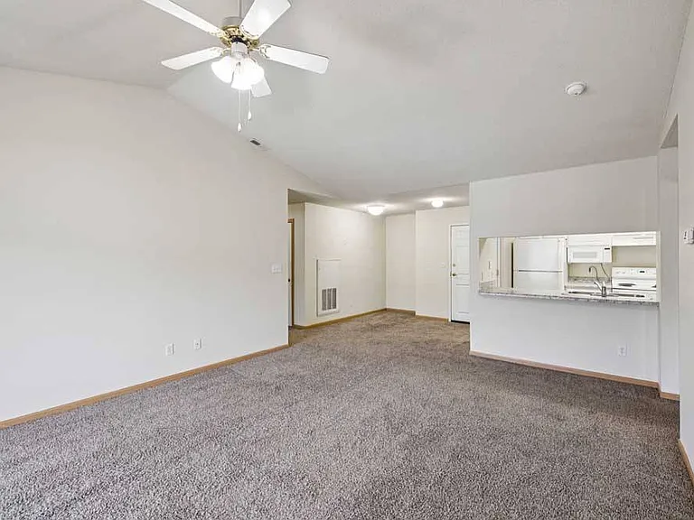 Northbrook Apartments — Photo 229